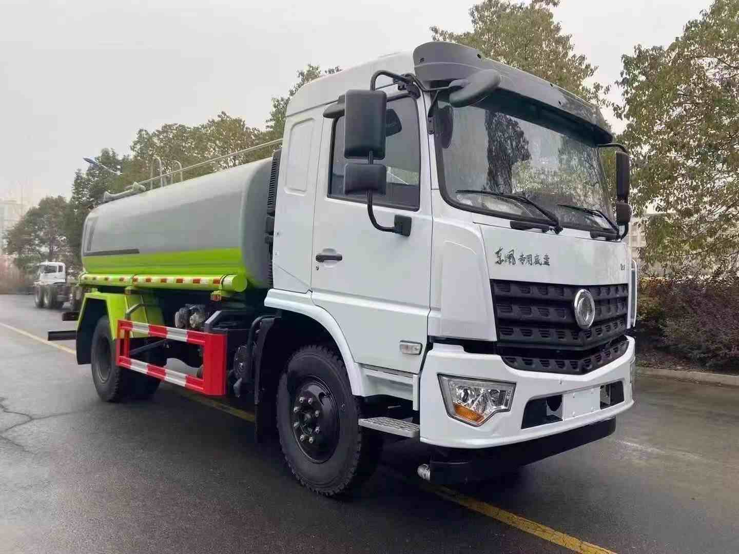 東風全系灑水車的配置詳情和參考價格